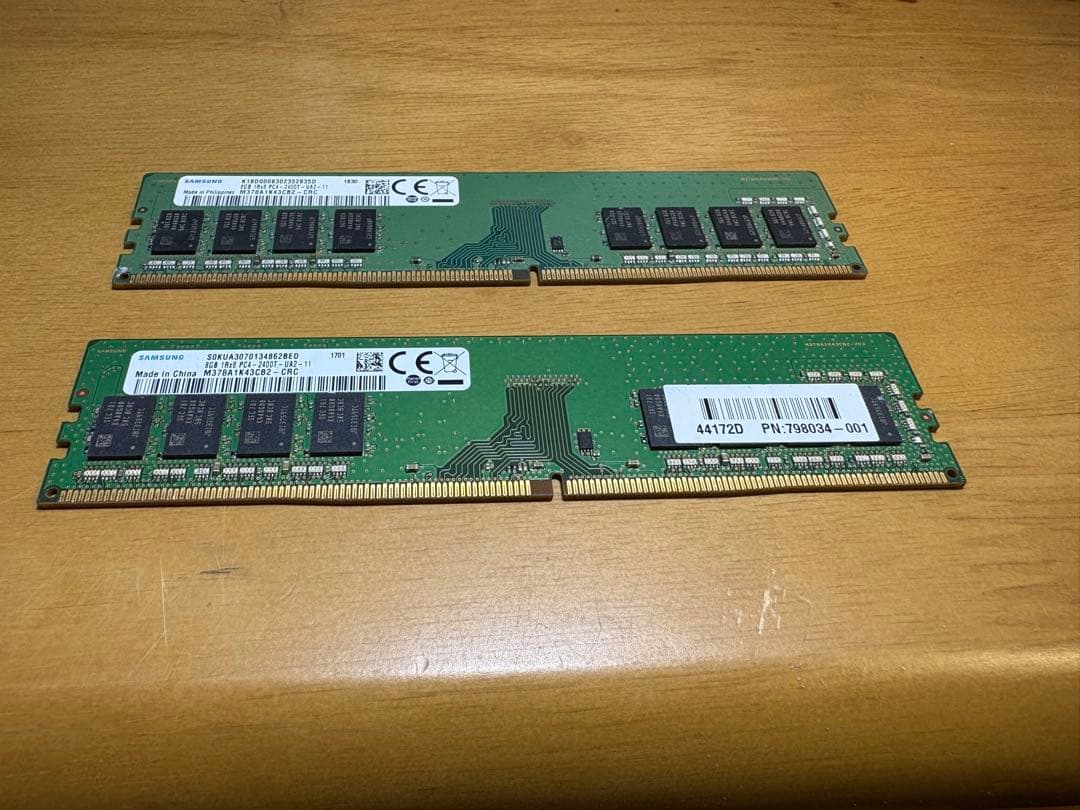 動作確認済　Samsung DDR4 8GB×2＝16GB メモリー pc4