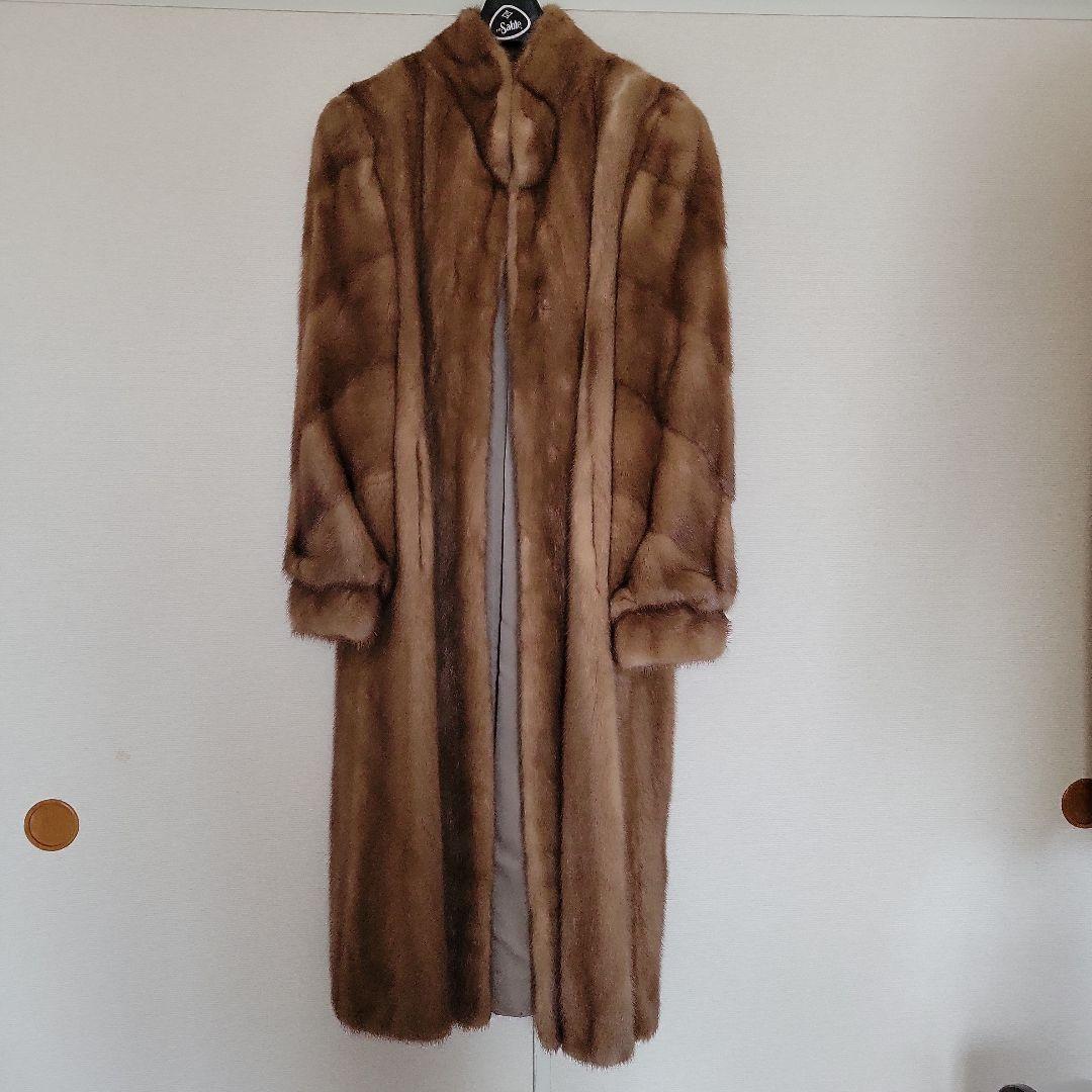 ブラウン毛皮ロングコート