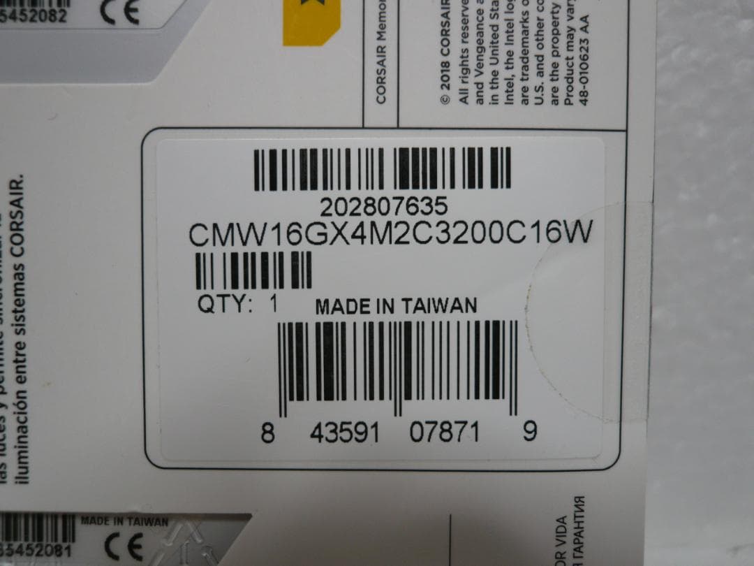 メモリー DDR4-3200 16GB CORSAIR VENGEANCE RGB PRO