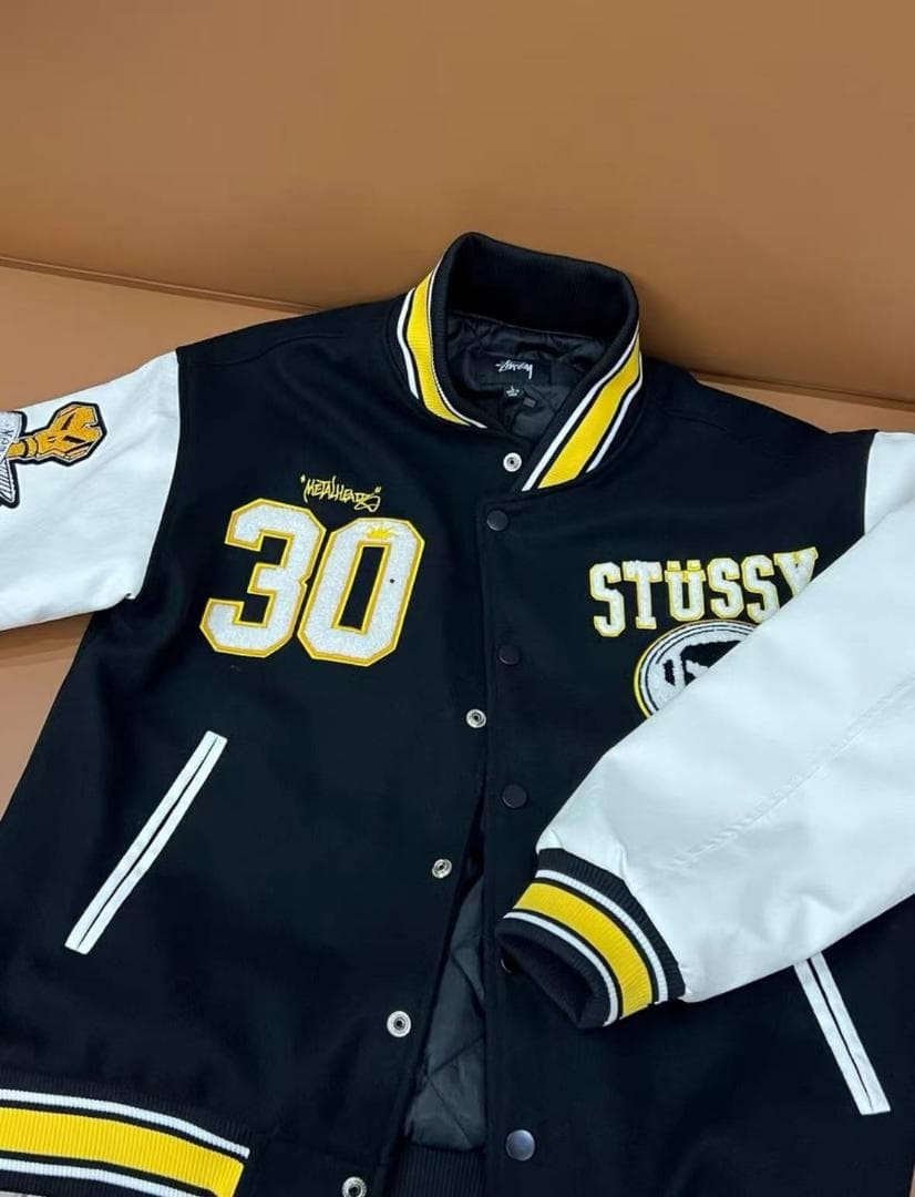 STÜSSY バイカラースタジャン