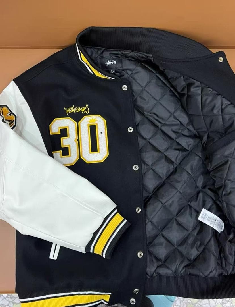 STÜSSY バイカラースタジャン