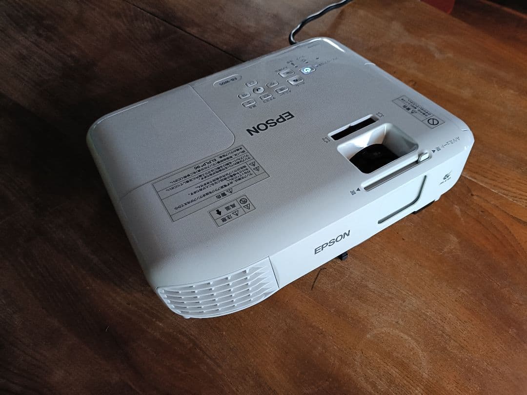 プロジェクター EPSON EB-W05