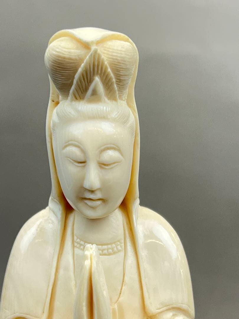 極上観音像　置物　高さ約18㎝/250g 送料込み￼