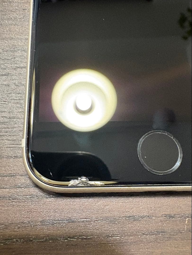 【Itsuki】 iPhone SE 第3世代 64GB スターライト