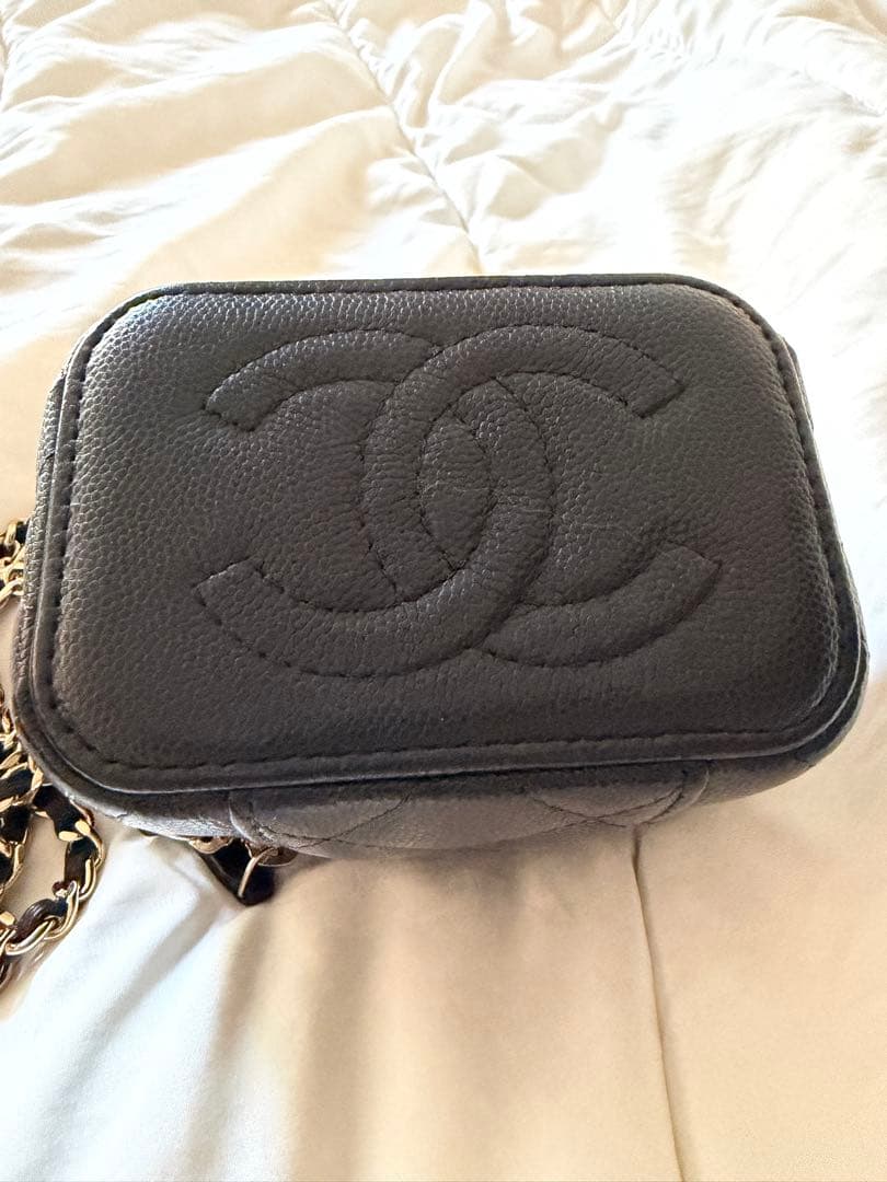 シャネル マトラッセ キャビアスキン チェーンショルダーバッグ バニティ