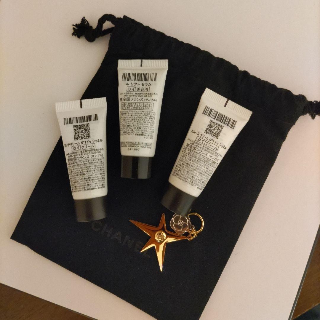 シャネル 2025クリスマスコフレ ホリデー限定 アイシャドウ マスカラ ポーチ