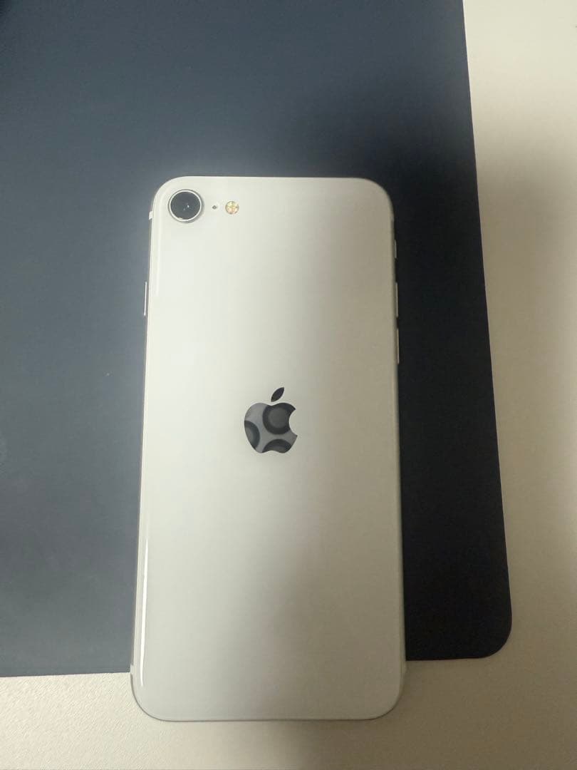 スマートフォン本体 Apple iPhone SE2