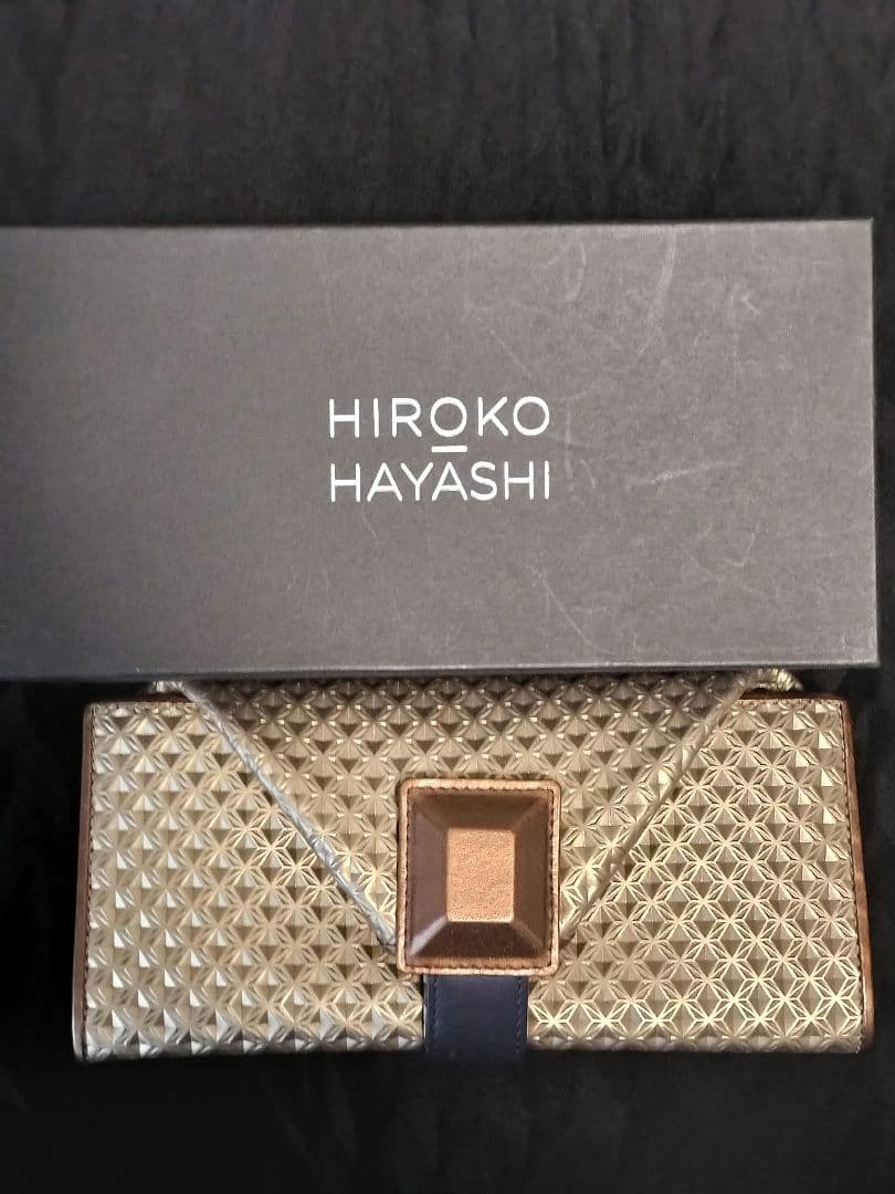 未使用HIROKO HAYASHI CARATI（カラーティ）ゴールド長財布