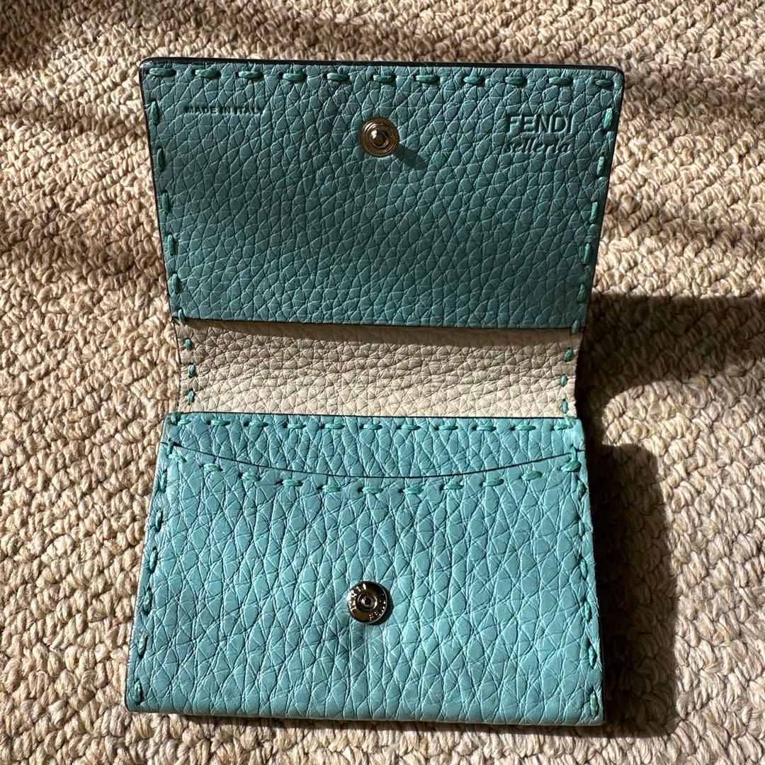 美品FENDI ミントグリーン 名刺入れ
