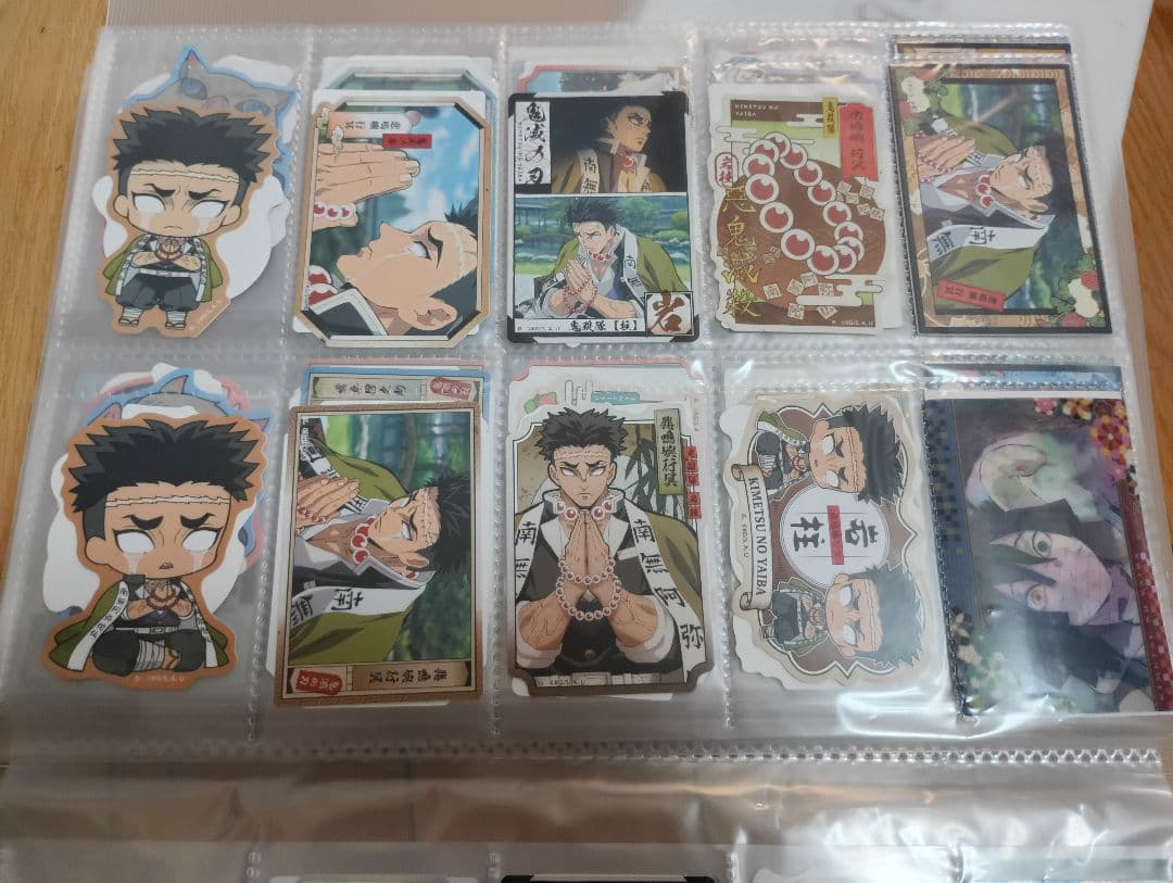 鬼滅の刃　ダイカットステッカー　まとめ売り　ステッカー　カードダス