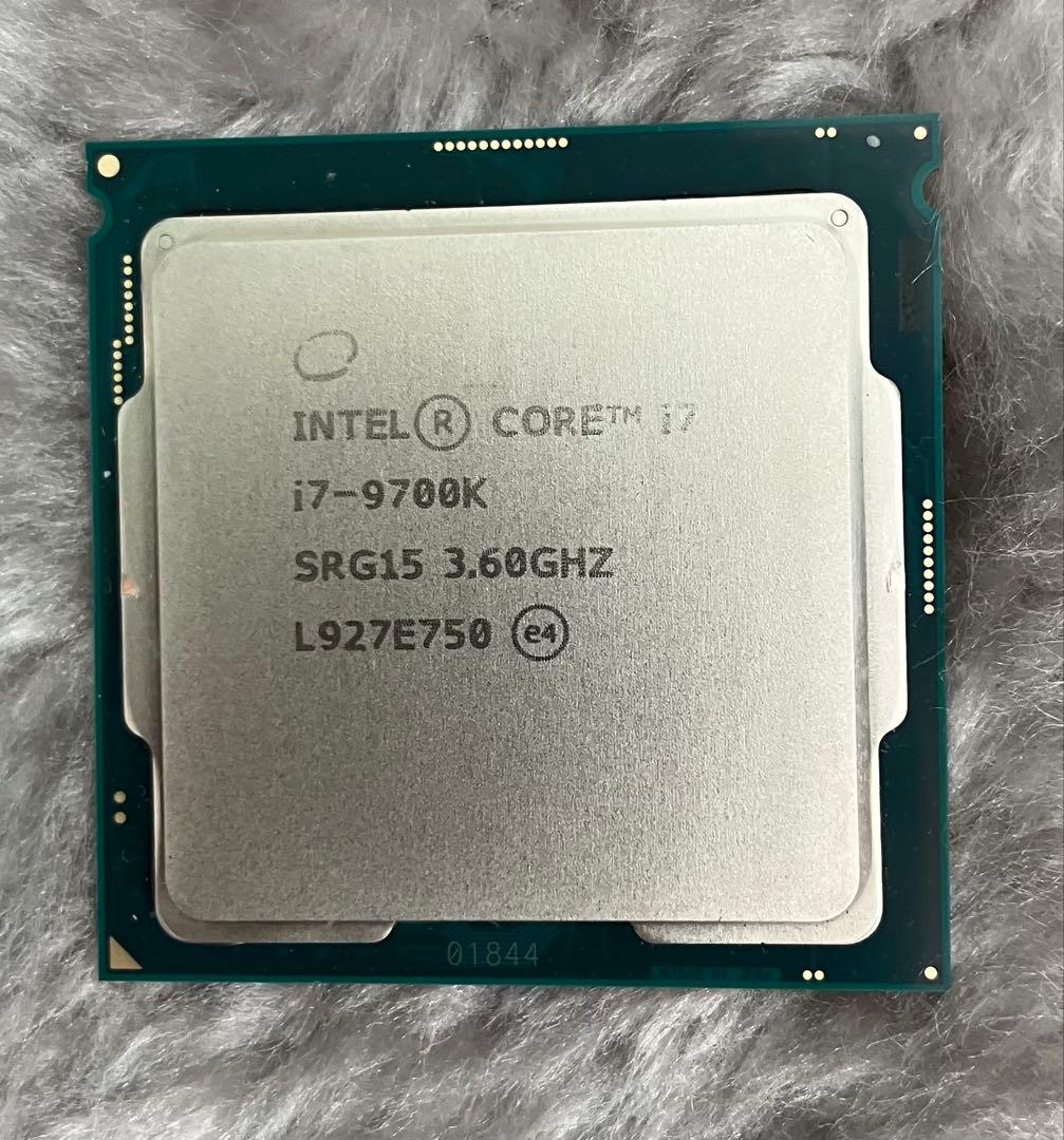 Intel Core i7-9700K CPU 正常動作取り外し中古品