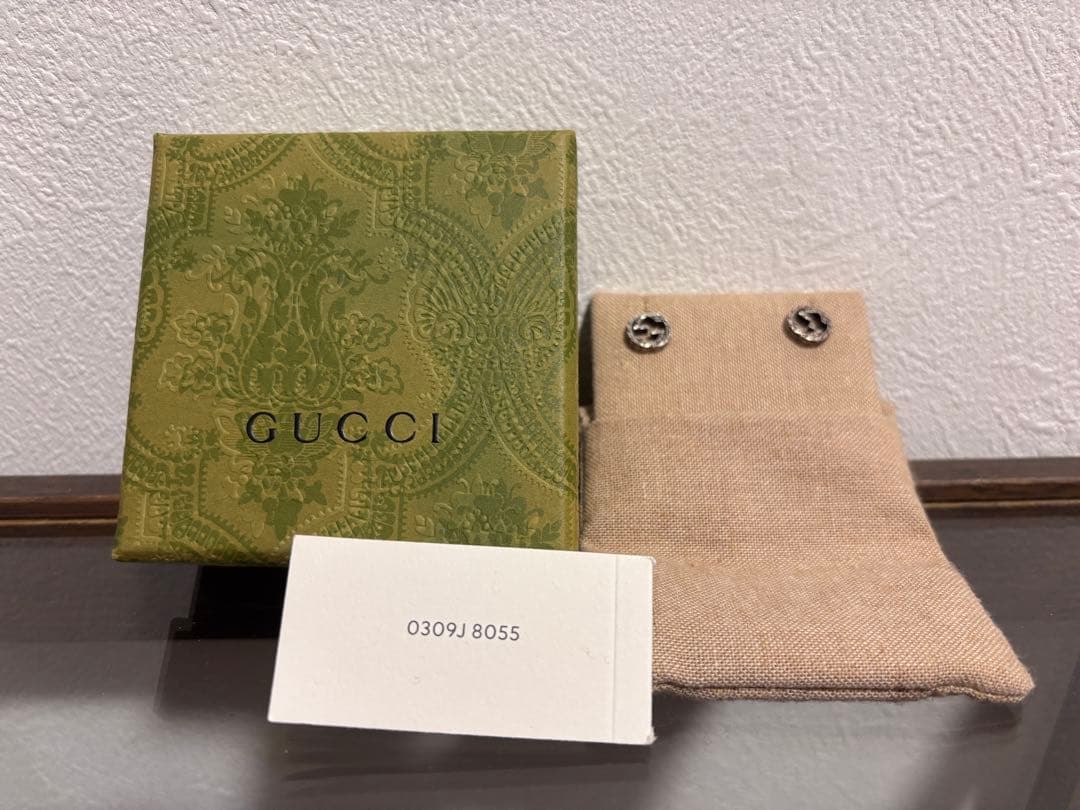 【値下げ可能！！】GUCCI グッチ インターロッキングスタッズピアス