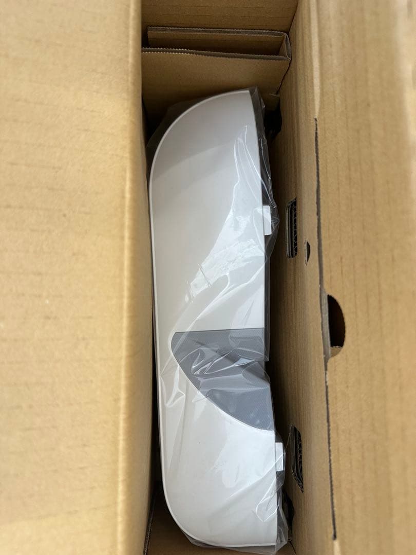 未使用品　CASIO 超短焦点プロジェクター XJ-UT351W カシオ