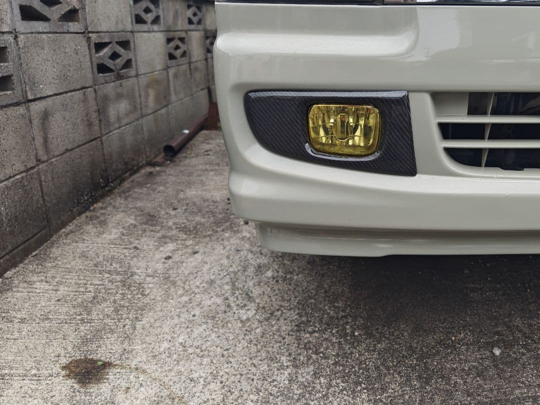 サンバーカーボンフォグランプカバー