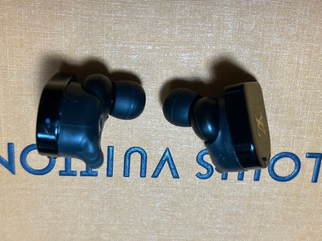 Louis Vuitton ホライゾン　ワイヤレスイヤホン