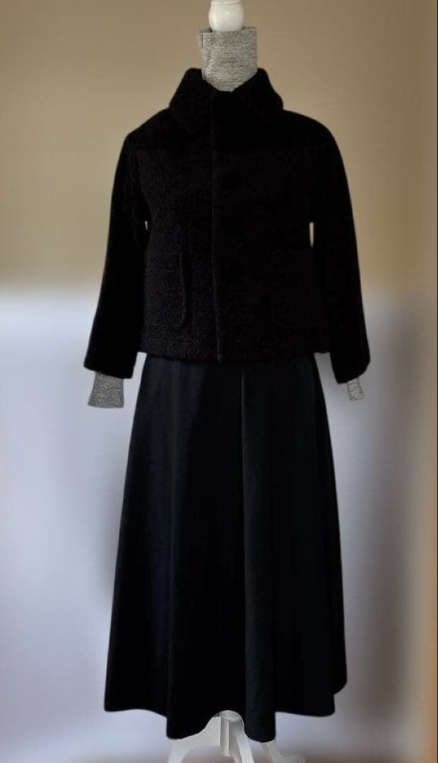 黒いフリース風カジュアルジャケット