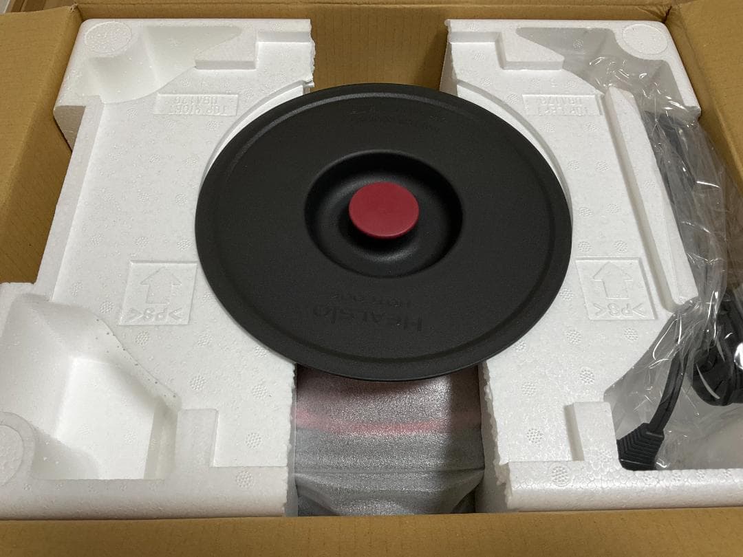 シャープ ヘルシオ 水なし自動調理鍋 KN-HT99A-R レッド 未使用品