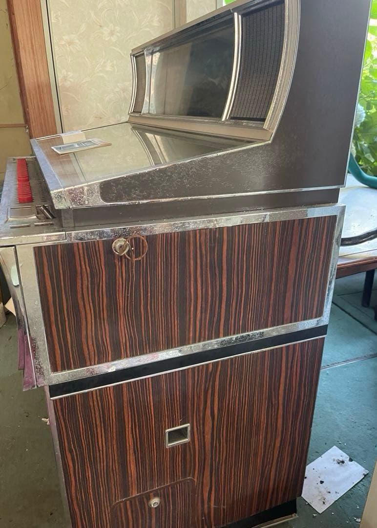 グ*ィ様 Wurlitzer AMERICANA II ジュークボックス