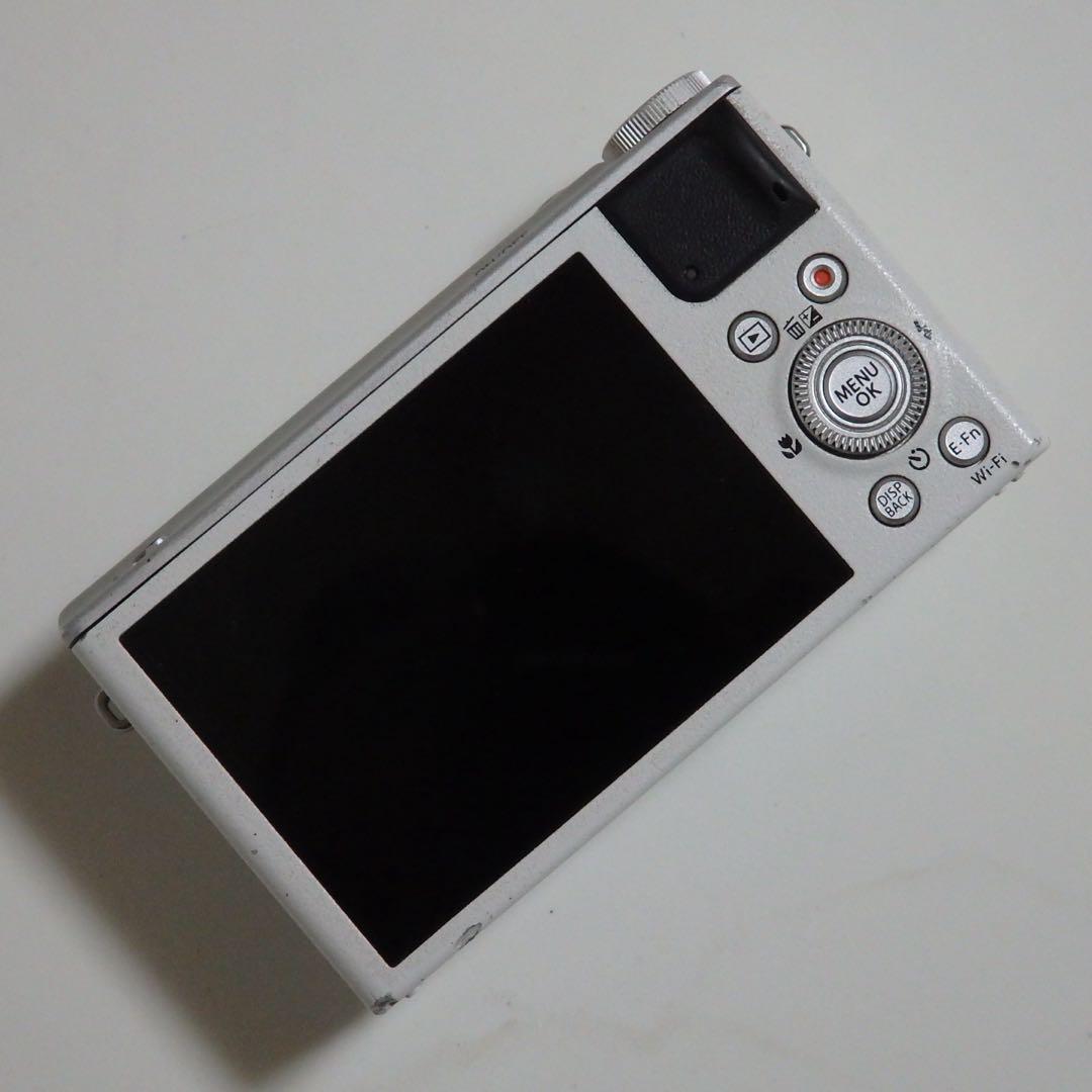 Fujifilm XQ2 ホワイト フジフイルム　ジャンク