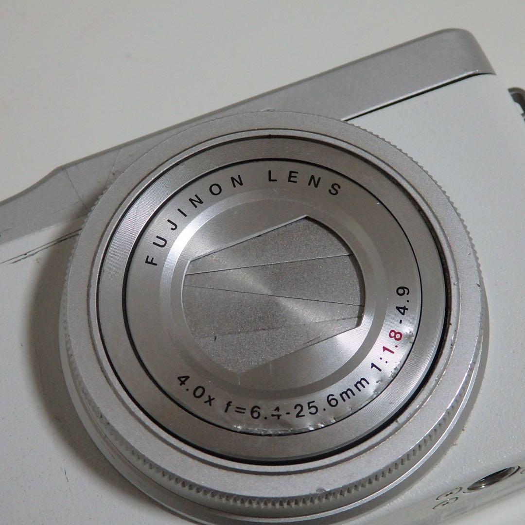 Fujifilm XQ2 ホワイト フジフイルム　ジャンク