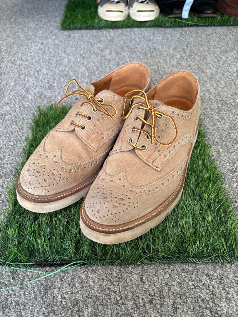 tricker’s 革靴　バートン　イングランド製 ベージュ　vibram