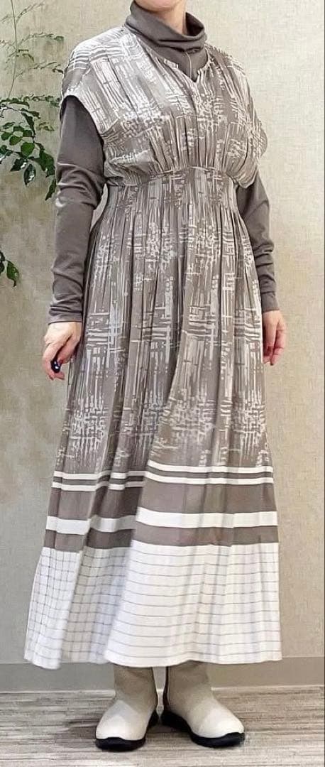 定価10万超えMORABITO ロングワンピース ブラック&グレー系