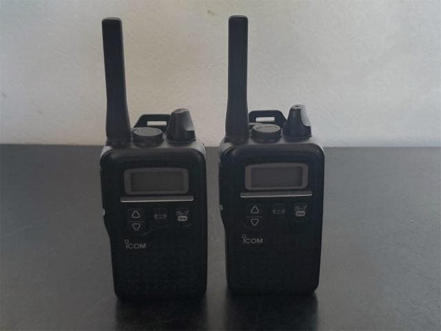 ICOM トランシーバー IC-4300 2台 無線機 9