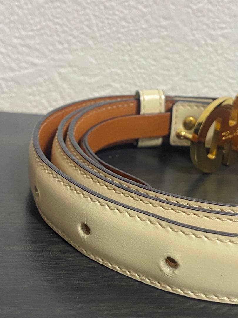 まぁ　美品　CELINE ホワイトレザーベルト