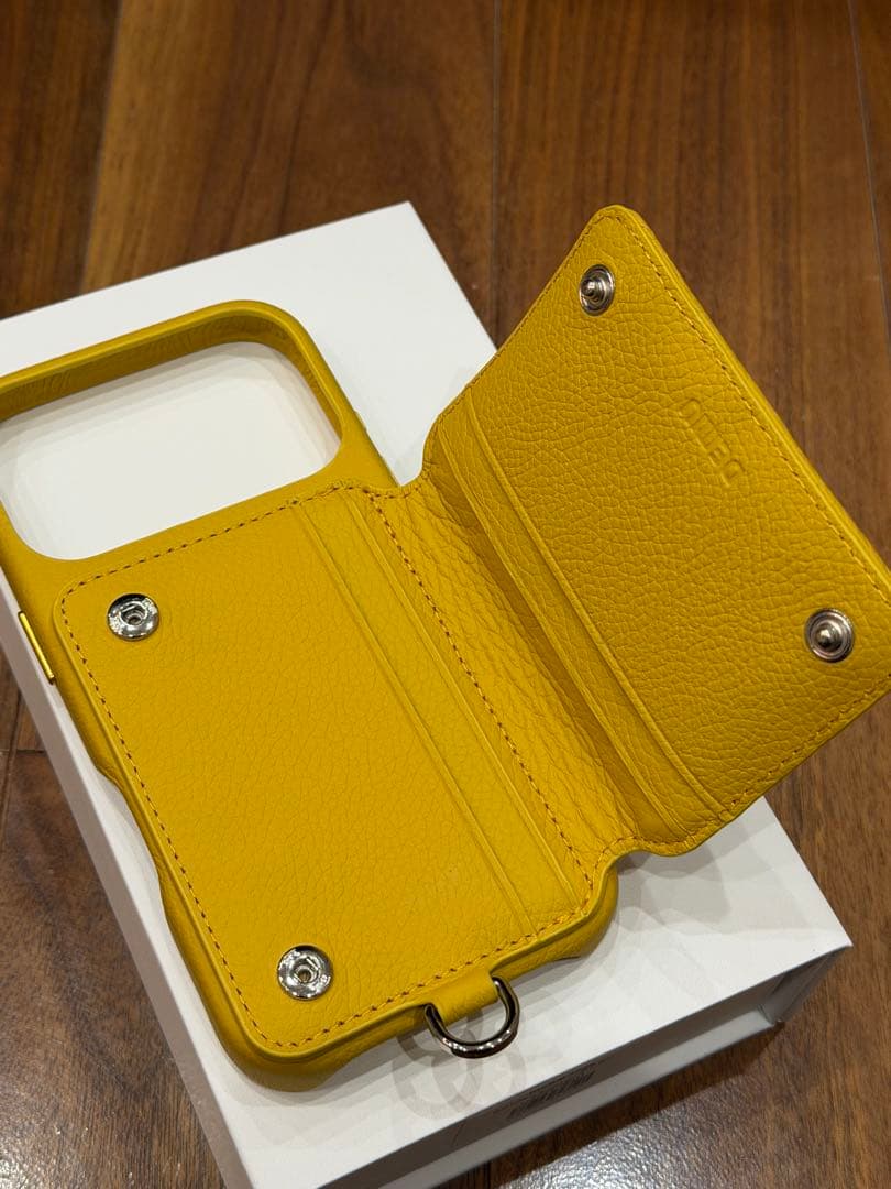 DEMIU iPhone17pro デミュウ サフラン