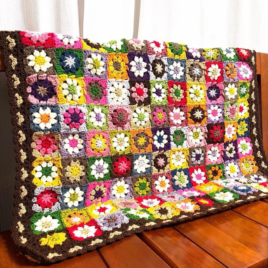 グラニースクエア❤️周りのハートが可愛いカラフルブランケット ブラウン