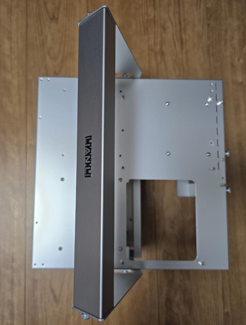 LIAN LI アルミ製テストベンチマーク台 PC-T60A シルバー