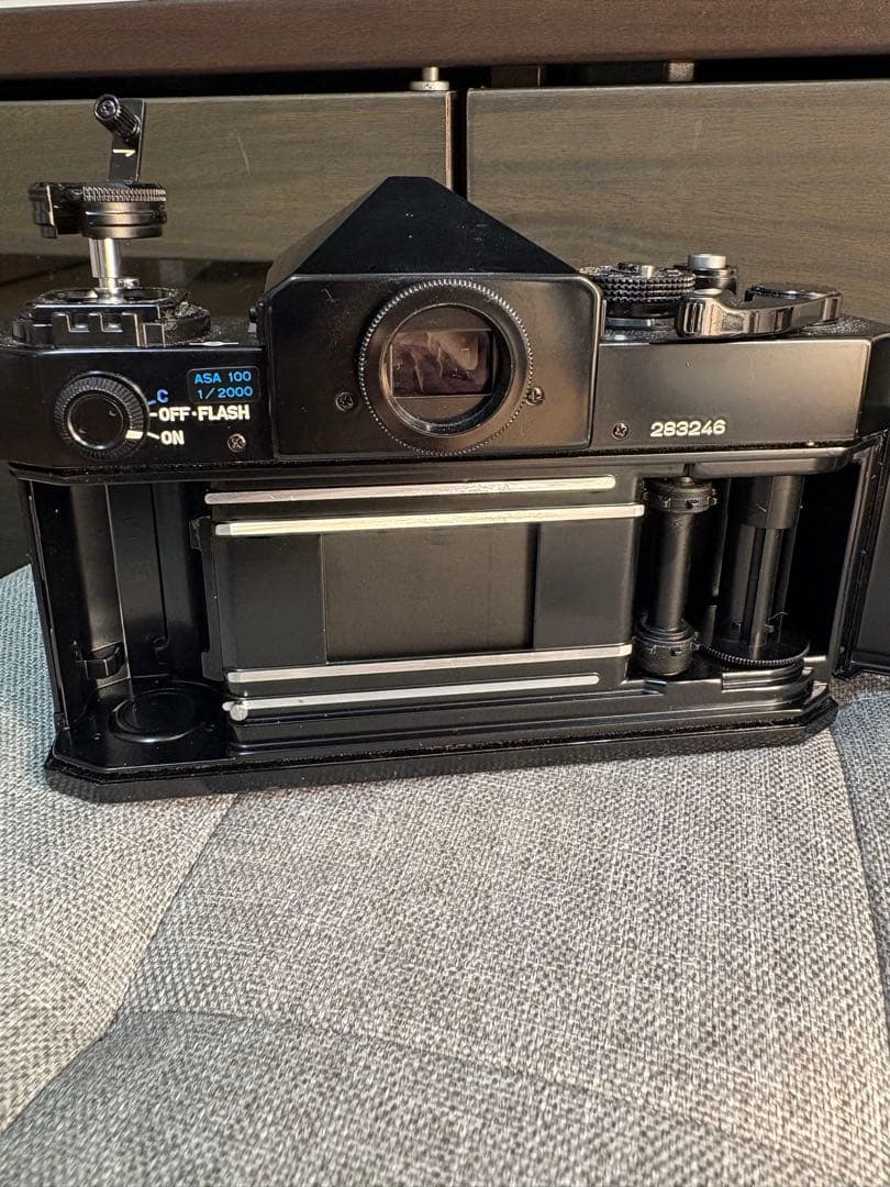 CANON F-1 ブラック フィルムカメラ FD 50mmレンズ付き