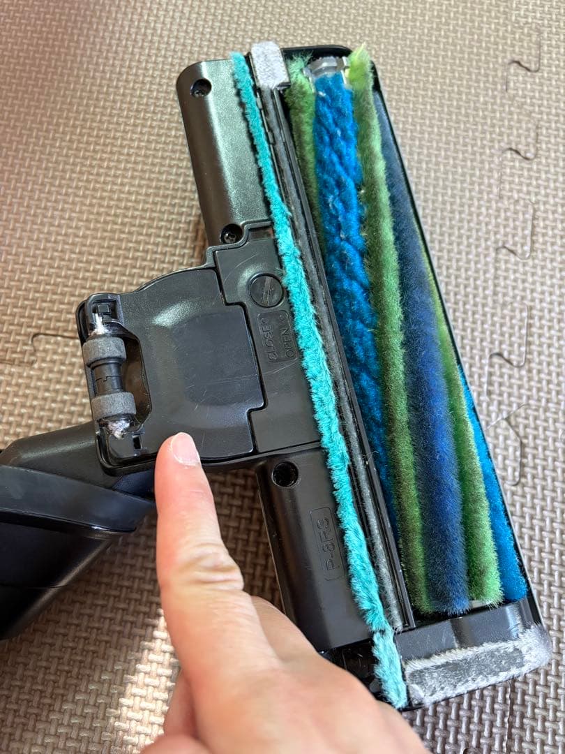 SHARP シャープ 充電式掃除機 EC-SR9-B 2024年製