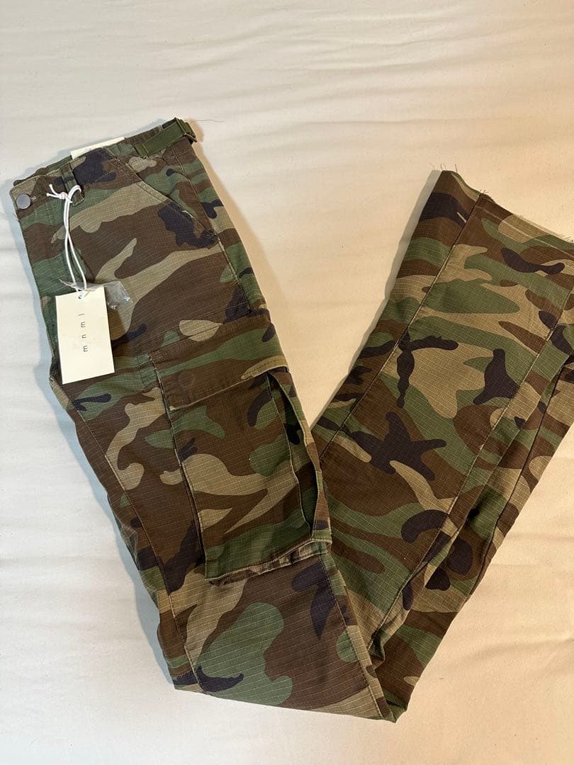 mnml カーゴパンツ　フレアパンツ　迷彩　カモフラージュ　mlvince