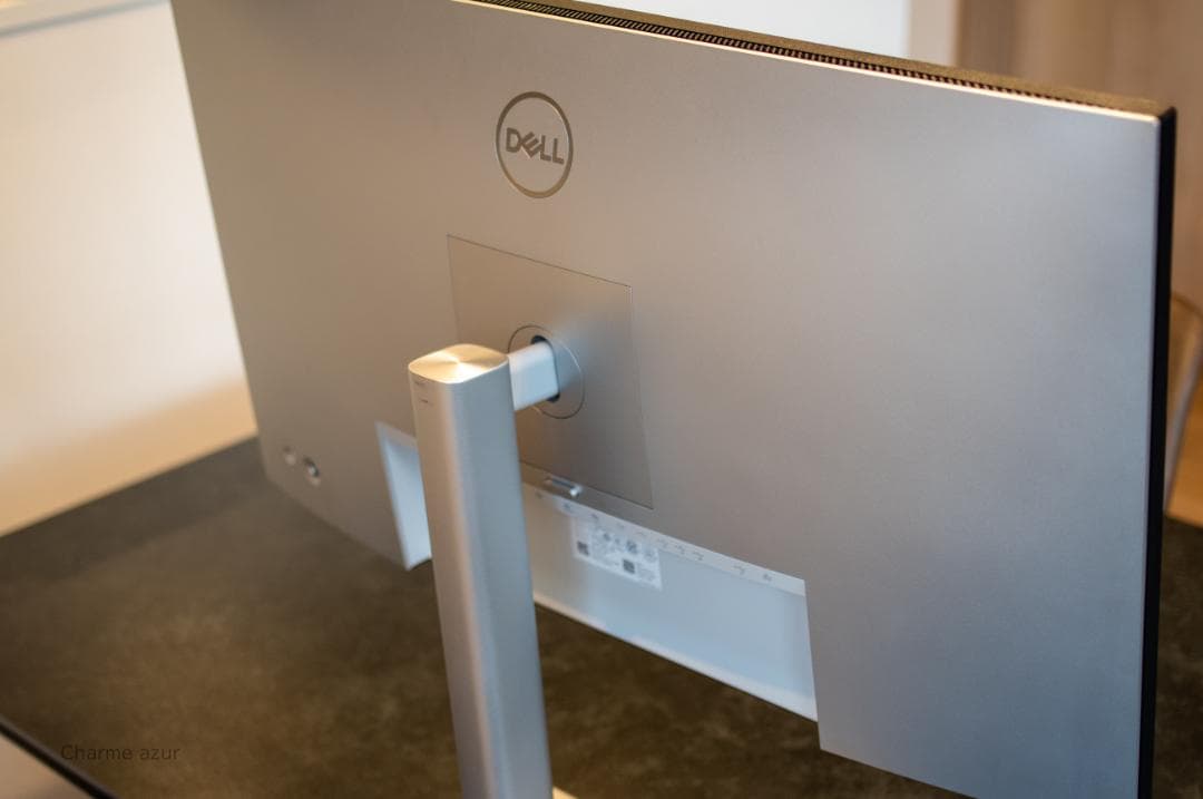 Dell U2723QE デジタルハイエンド 27 インチ 4K USB-C