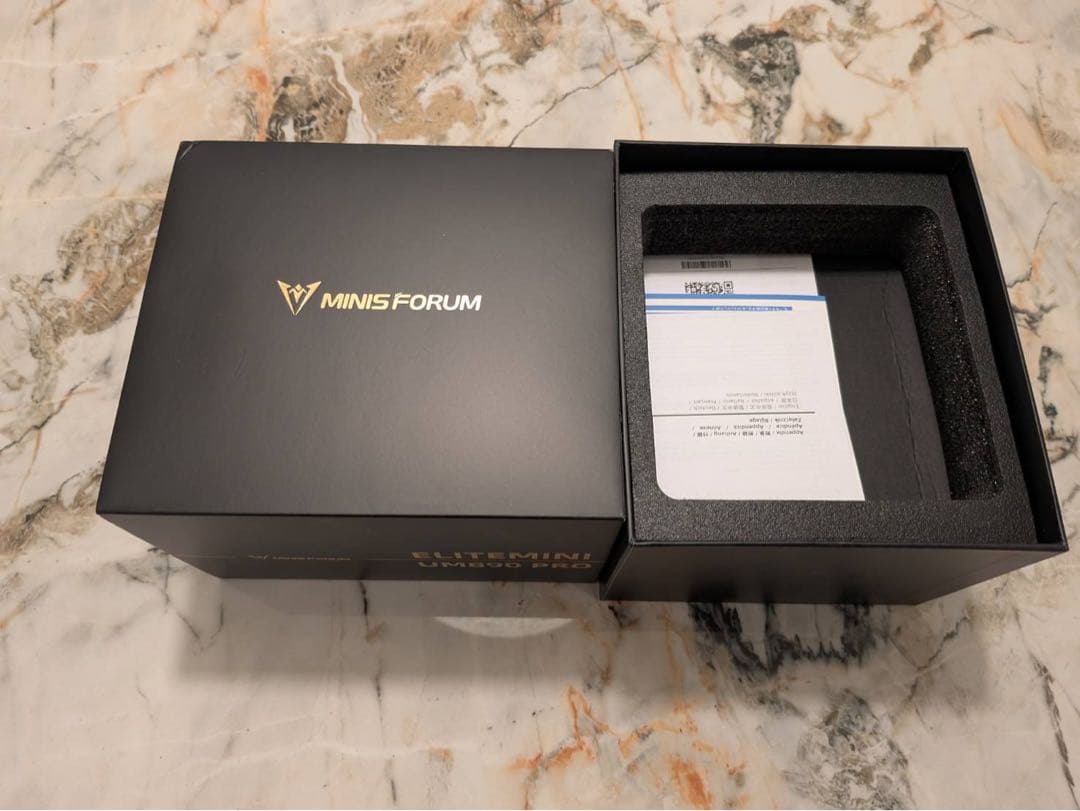 ミニPC MINISFORUM UM890 Pro