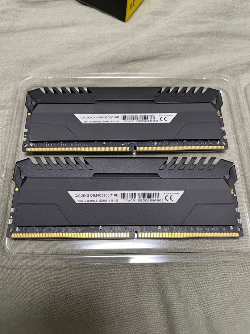 CORSAIR DDR4 64GB 3200MHz 16GB 4枚