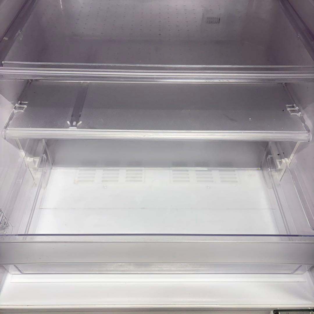 703 日立　中型冷蔵庫　小型　一人暮らし　右開き　200L強　小型　一人暮らし