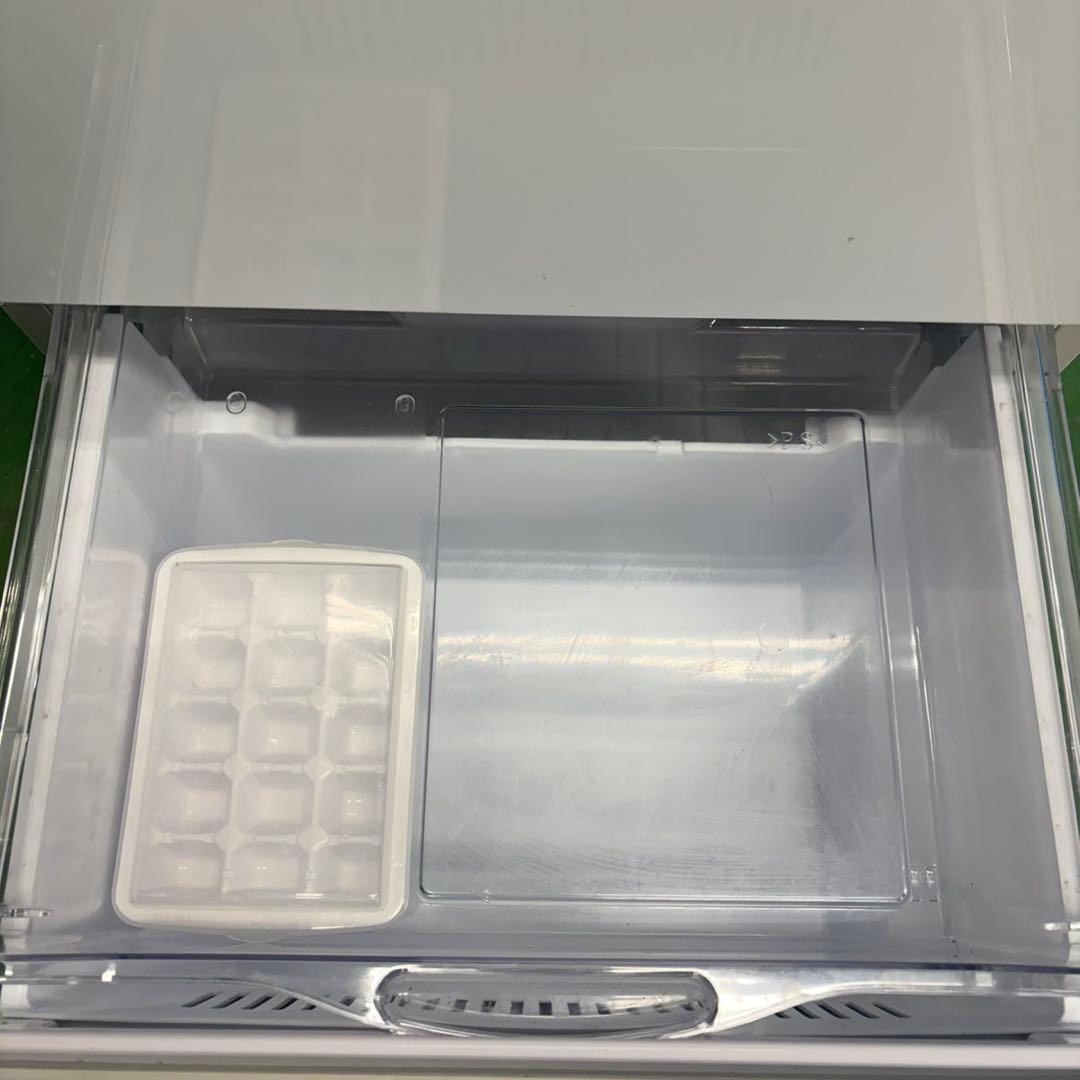 703 日立　中型冷蔵庫　小型　一人暮らし　右開き　200L強　小型　一人暮らし