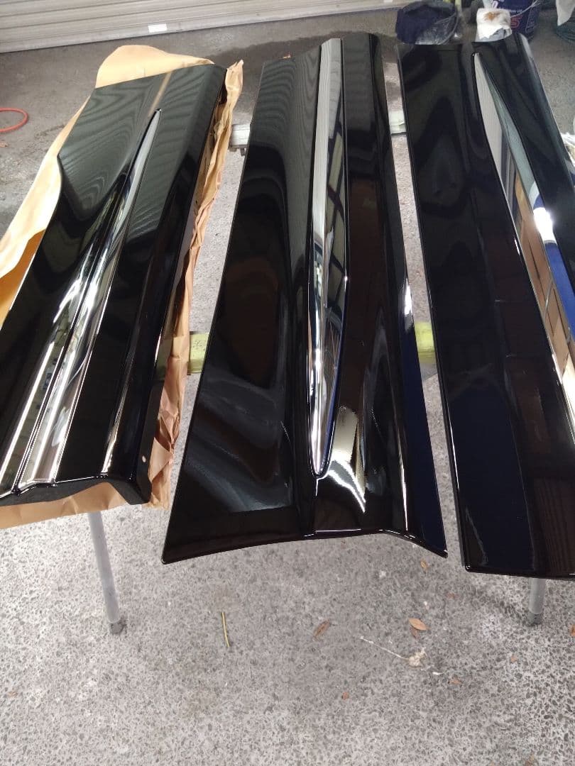 トヨタ30アルファード新品モデリスタサイドスカート右側面、左スライド、リア