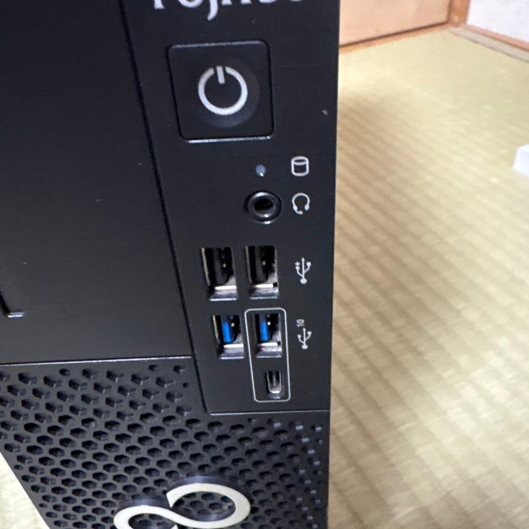 ま*ど様 Fujitsu ESPRIMO D7010/FXデスクトップPCジャン