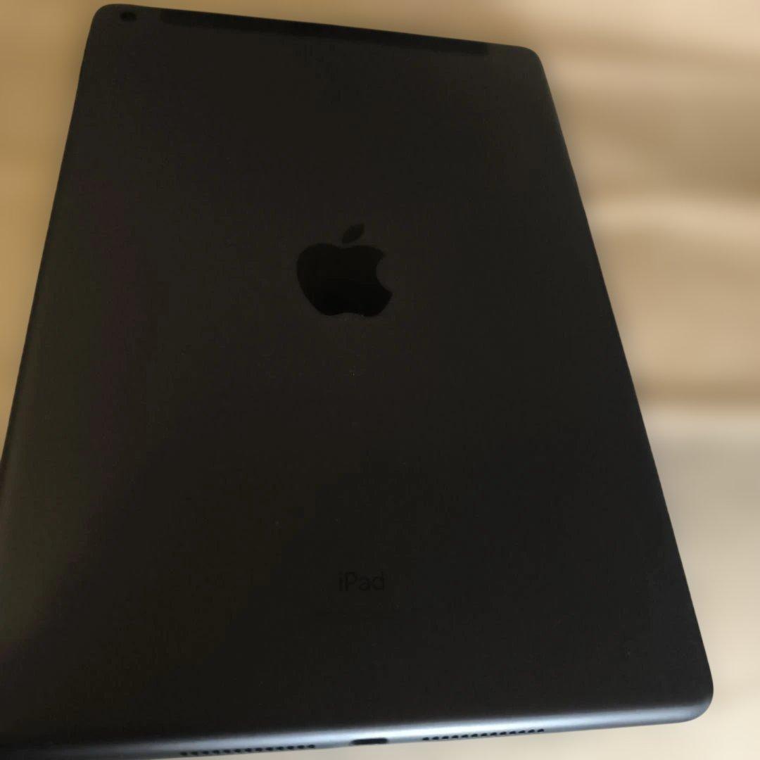 し*う様 第8世代 32GB セルラーモデル 32GBスペースグレ84％