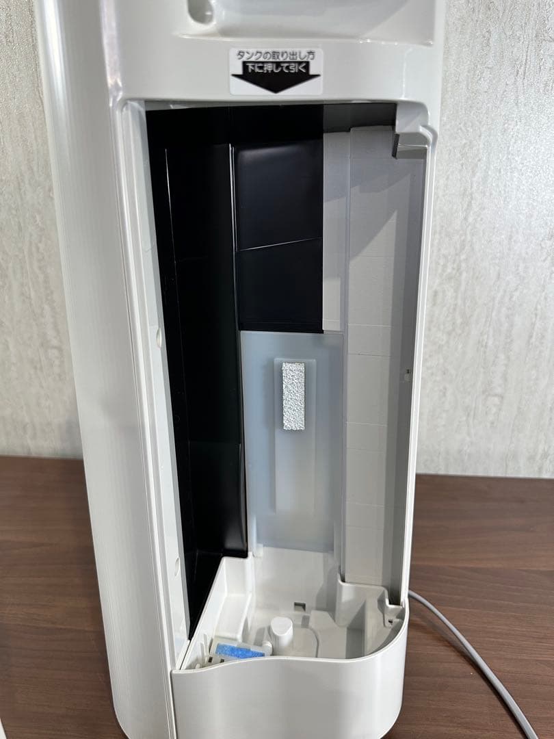 即日発送　美品　シャープ　加湿空気清浄機　2022　KC-50TH4-W