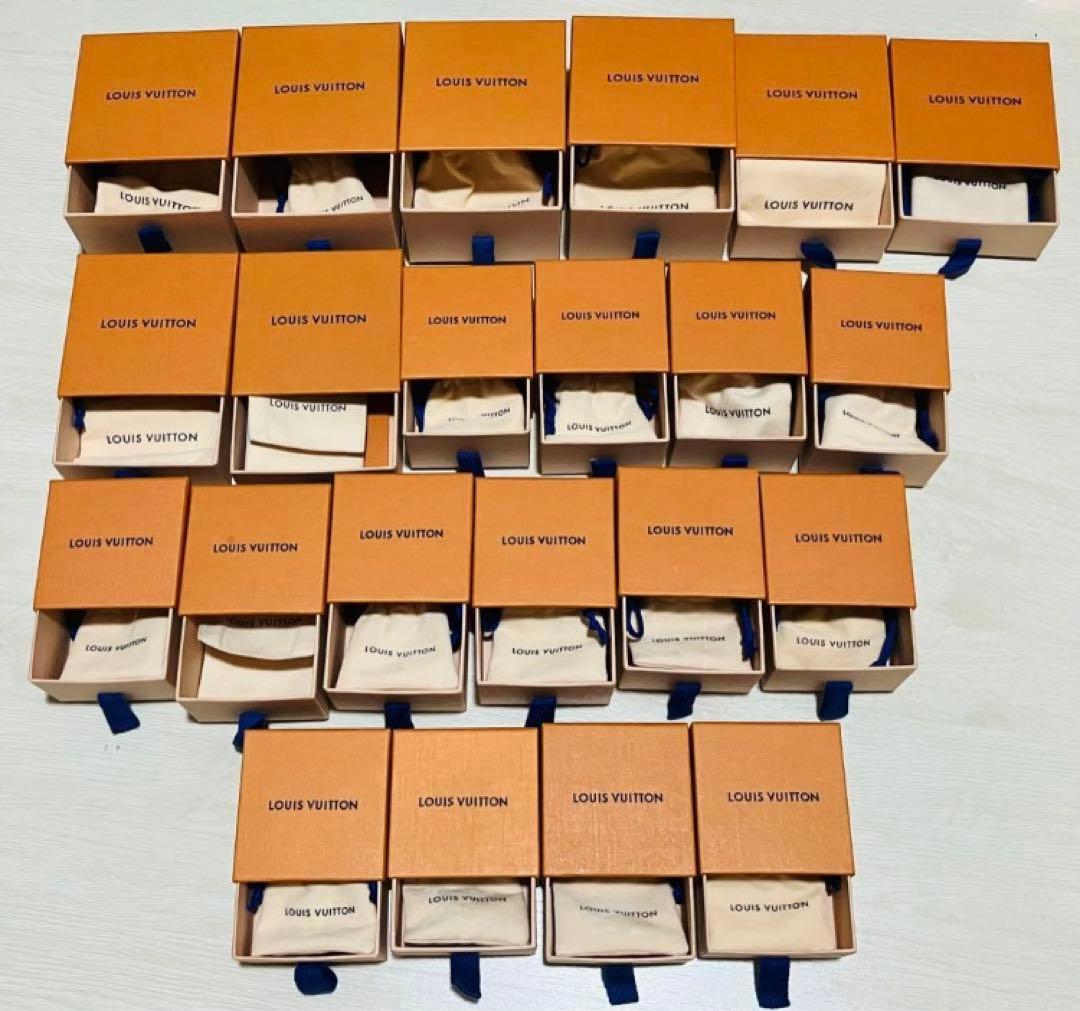 LOUIS VUITTON ギフトボックス　アクセサリー空箱