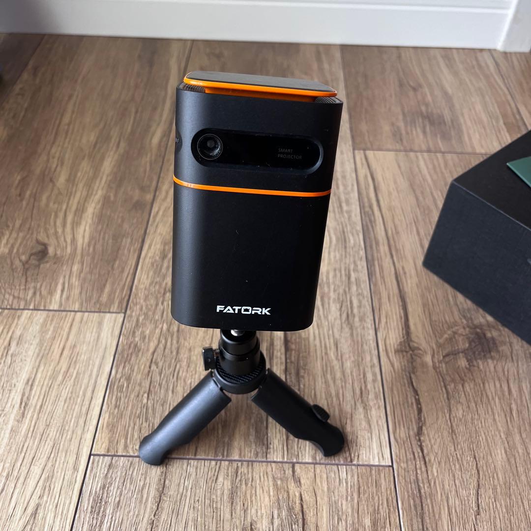●使用回数少なめ！【プロジェクター 小型 】FATORK 5G プロジェクター