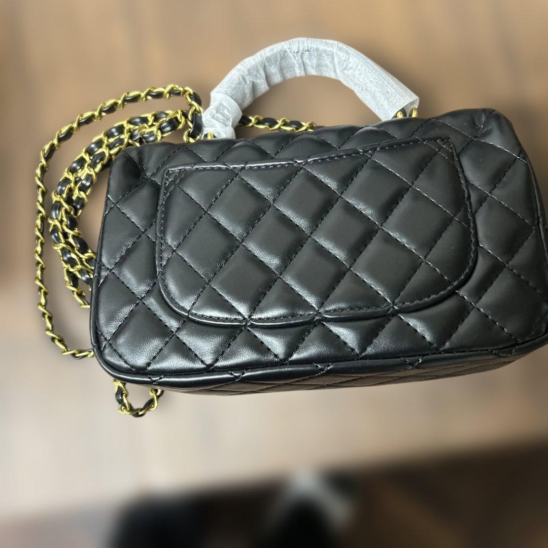 【早い物勝ち】ノベルティCHANELショルダーカバンラスト1個！