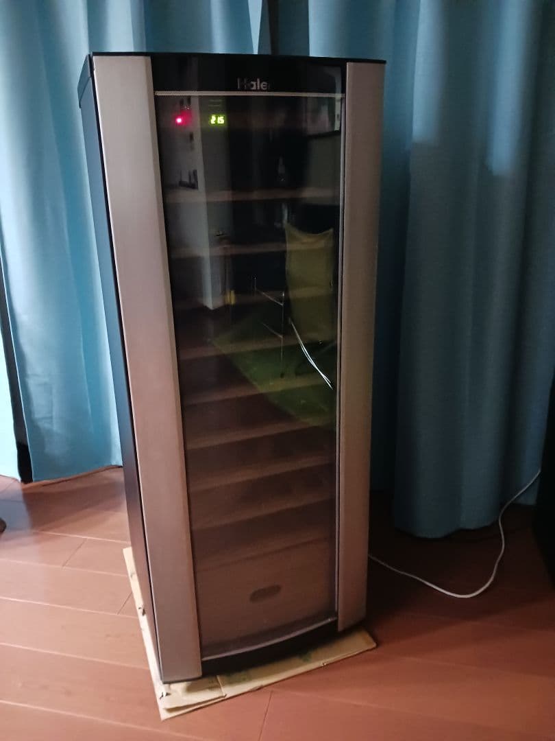ハイアール　Haier ワインセラー 9段＋収納 黒 2013年製　稼働品