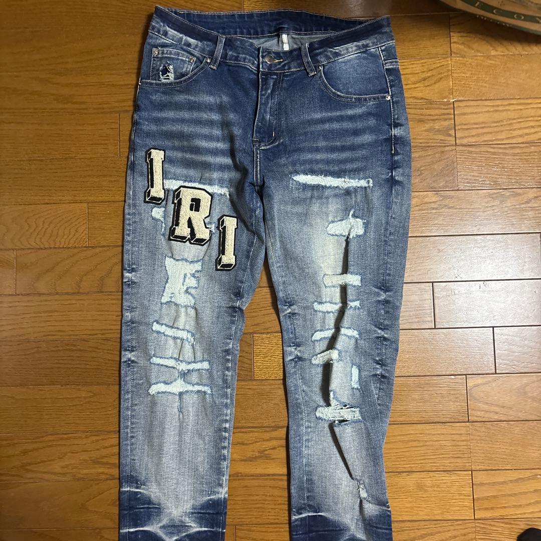AMIRI ダメージデニムパンツ