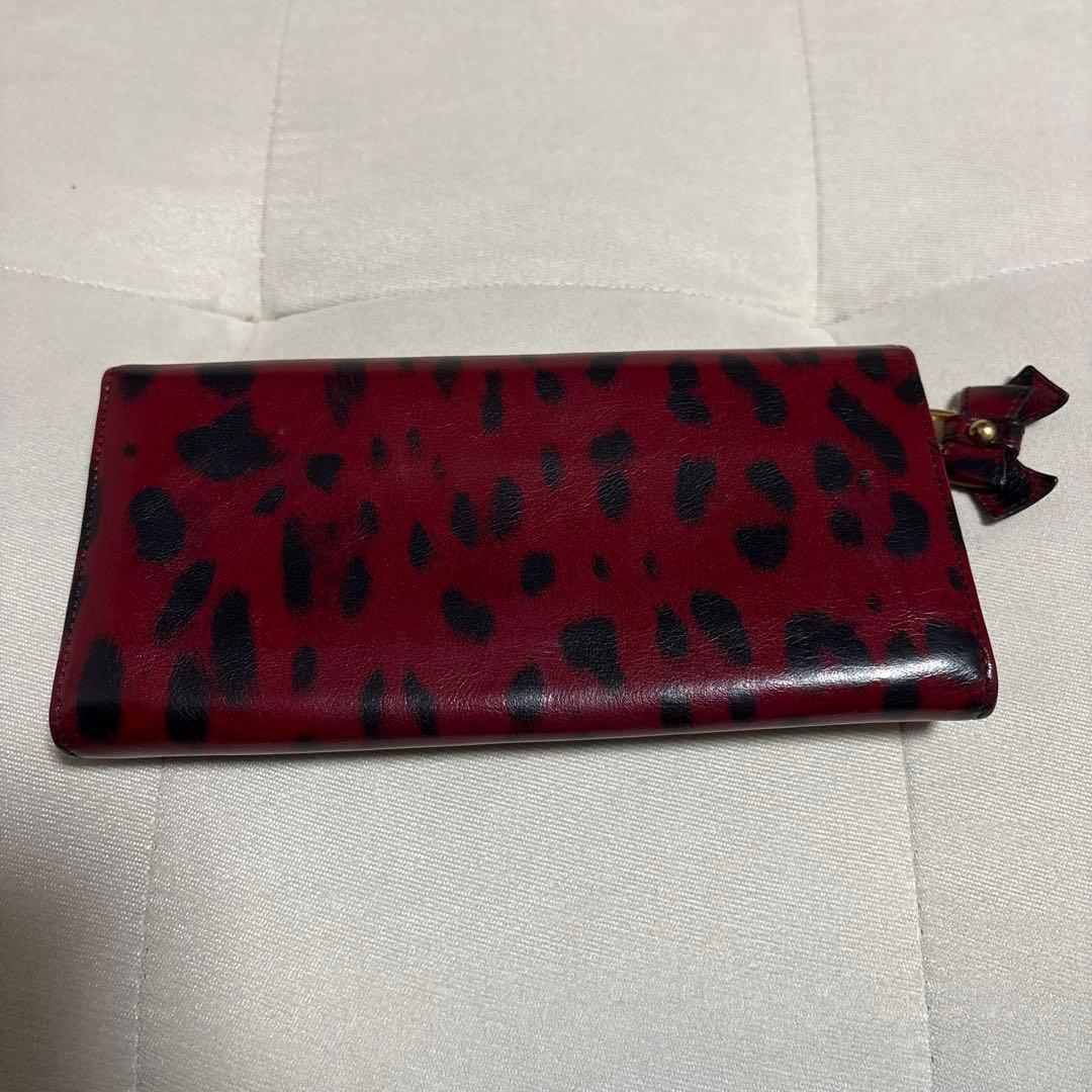 DOLCE&GABBANA レオパード リボンチャーム付きハートプレート 長財布