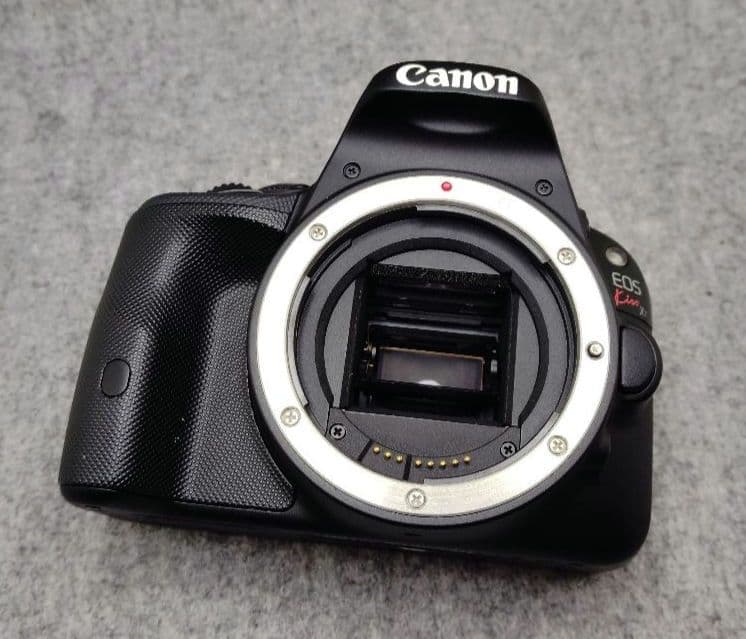 Canon 　EOS Kiss X７　標準ズームレンズキット